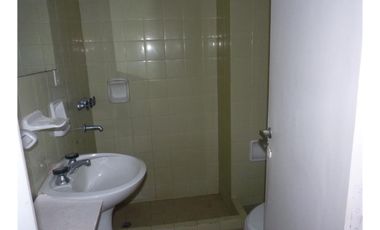 Departamento Con Ambientes Amplios Y Muy Buena Ubicación