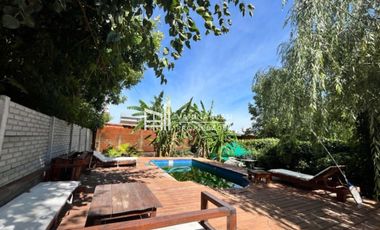 Casa en venta de 2 dormitorios c/ cochera en Escobar