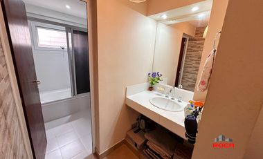 Duplex en venta en Huaico a metros de Av. Bolivia