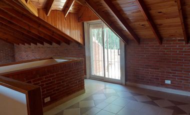 Casa en alquiler de 4 dormitorios c/ cochera en Martínez