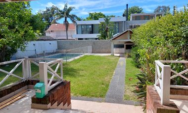 Casa en alquiler de 4 dormitorios c/ cochera en Martínez
