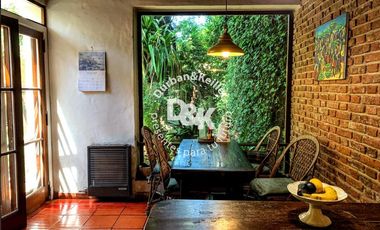 Casa en venta de 5 dormitorios c/ cochera en Vicente López