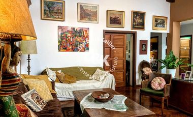 Casa en venta de 5 dormitorios c/ cochera en Vicente López