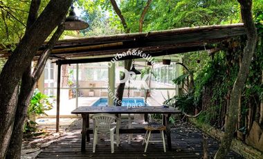 Casa en venta de 5 dormitorios c/ cochera en Vicente López