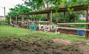 Casaquinta en venta en Atocha (zona San Lorenzo Chico)