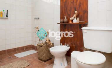 Casaquinta en venta en Atocha (zona San Lorenzo Chico)