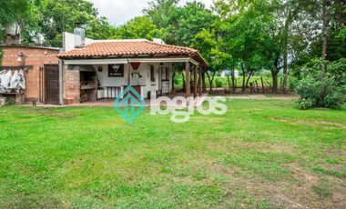 Casaquinta en venta en Atocha (zona San Lorenzo Chico)