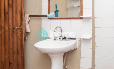 Casaquinta en venta en Atocha (zona San Lorenzo Chico)