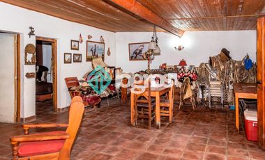 Casaquinta en venta en Atocha (zona San Lorenzo Chico)