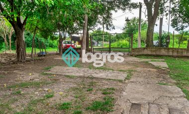 Casaquinta en venta en Atocha (zona San Lorenzo Chico)