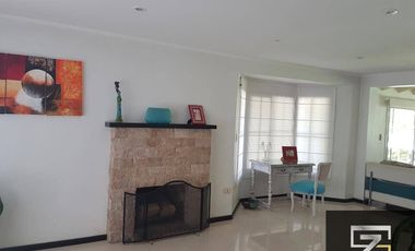 Casa en venta de 5 dormitorios c/ cochera en Echeverría del Lago