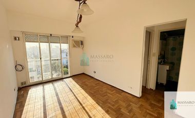 Departamento 2 ambientes en venta, Floresta.