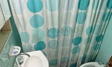 Departamento 2 ambientes en venta, Floresta.