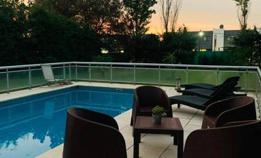 Casa en venta de 3 dormitorios c/ cochera en Brickland