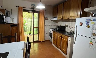 Dúplex en venta de 2 dormitorios c/ cochera en Costa Azul