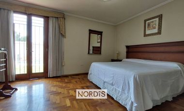 Alquiler Hermoso chalet en Maipu 5 dormitorios uso comercial o institucional
