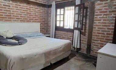 Casa en venta de 3 dormitorios c/ cochera en Los Alisos