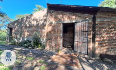 Casa en venta de 3 dormitorios c/ cochera en Los Alisos