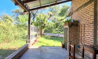 Casa en venta de 3 dormitorios c/ cochera en Los Alisos