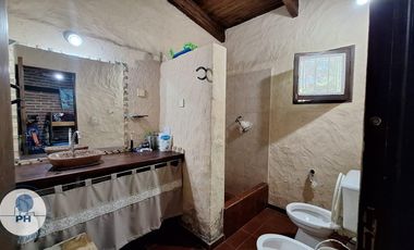 Casa en venta de 3 dormitorios c/ cochera en Los Alisos