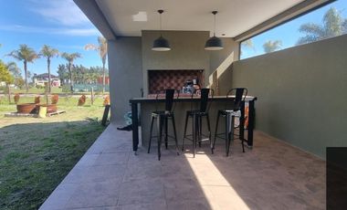 Casa en venta de 3 dormitorios en Malibú