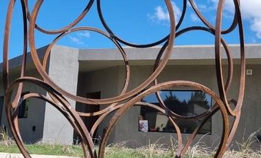 Casa en venta de 3 dormitorios en Malibú