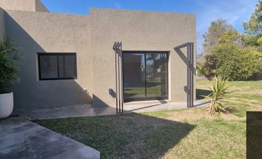 Casa en venta de 3 dormitorios en Malibú