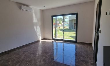 Casa en venta de 3 dormitorios en Malibú