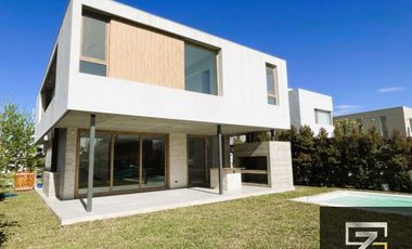 Casa en venta de 4 dormitorios en Las Tipas Nordelta