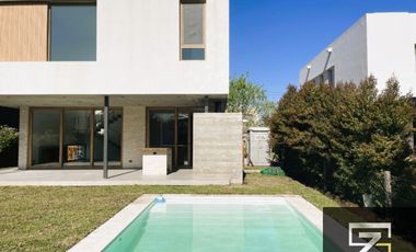 Casa en venta de 4 dormitorios en Las Tipas Nordelta