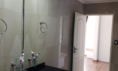 Casa en venta de 3 dormitorios c/ cochera en Los Naranjos
