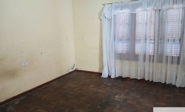 Casa en venta de 2 dormitorios c/ cochera en 9 de Julio
