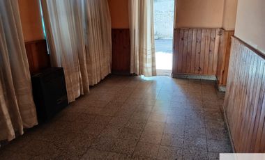 Casa en venta de 2 dormitorios c/ cochera en 9 de Julio
