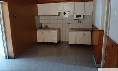 Casa en venta de 2 dormitorios c/ cochera en 9 de Julio