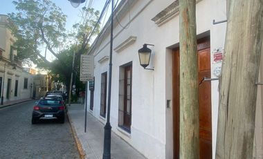 Casa en alquiler de 4 dormitorios c/ cochera en San Isidro Catedral