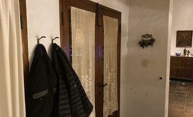 Casa en alquiler de 4 dormitorios c/ cochera en San Isidro Catedral