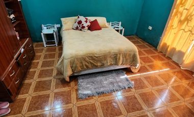 Casa en venta de 2 dormitorios c/ cochera y galpón en González Catán