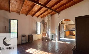 Casa 3 ambientes venta Carlos Keen