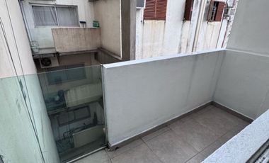 Dpto Alquiler 1 dorm c/cochera, balcón, AA cortinas rollers Chacabuco 284 SMdTuc