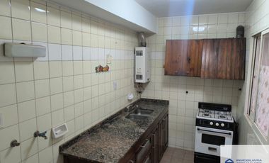 Departamento en alquiler de 2 dormitorios a metros del Parque Central