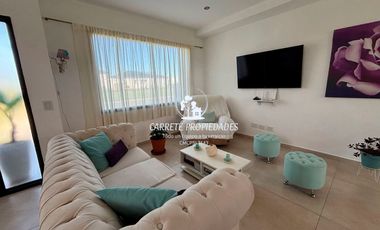 Casa en venta de 3 dormitorios y escritorio. Pileta. Santa Lucia. Pilar