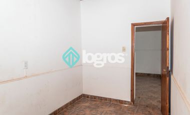 Local comercial con terreno de 10 por 57 en venta ubicado en Macrocentro