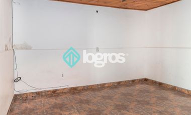 Local comercial con terreno de 10 por 57 en venta ubicado en Macrocentro