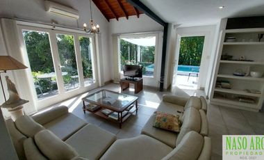 Hermosa casa en venta con gas natural conectado en Sierra de los Padres