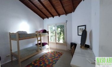Hermosa casa en venta con gas natural conectado en Sierra de los Padres