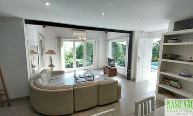 Hermosa casa en venta con gas natural conectado en Sierra de los Padres