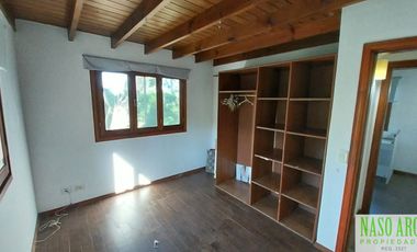 Chalet en venta en Sierra de los Padres. Zona Capilla