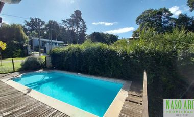 Chalet en venta en Sierra de los Padres. Zona Capilla