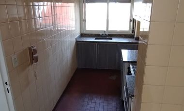 Departamento en alquiler de 2 dormitorios en Monte Castro