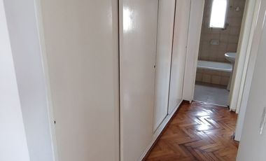 Departamento en alquiler de 2 dormitorios en Monte Castro